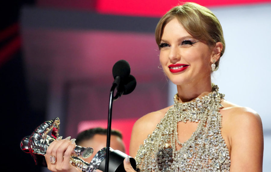 NEWARK, NEW JERSEY - AUGUST 28: Taylor Swift accepts the Video of the Year award (presented by Burger King) for All Too Well (10 Minute Version) (Taylors Version) (From the Vault) at Prudential Center on August 28, 2022 in Newark, New Jersey. (Photo by Jeff Kravitz/Getty Images for MTV/Paramount Global)